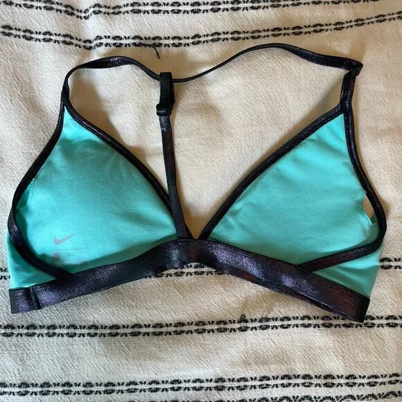 Nike Run wear Top | Women's Small - Picture 2 of 3